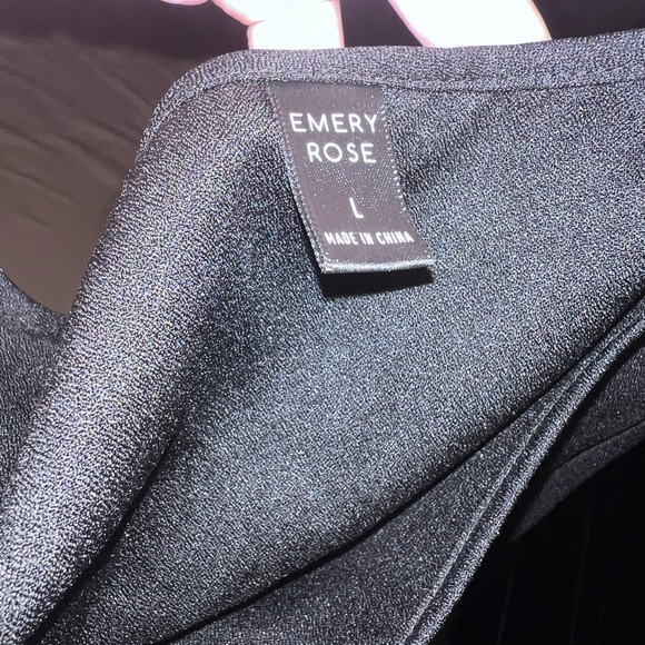 Simple Black Dress - Picture 5 of 5